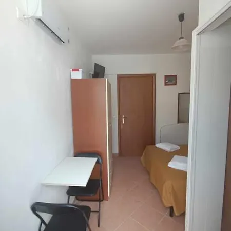 Desiree's - N 2 Con Bagno Privato E Balcone 트레치나