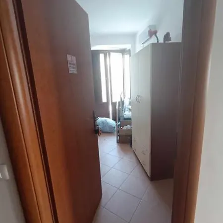 Desiree's - N 2 Con Bagno Privato E Balcone Διαμέρισμα